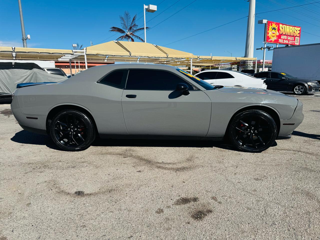 Dodge Challenger SXT RWD 2019