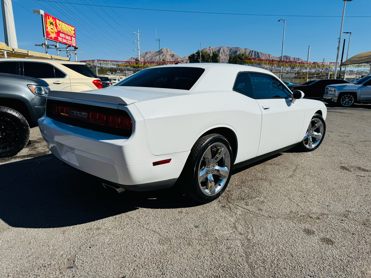 Dodge Challenger 2dr Cpe SXT 2013