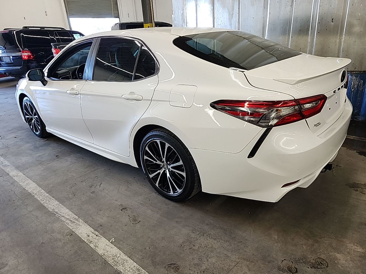 Toyota Camry XLE Auto (Natl) 2018