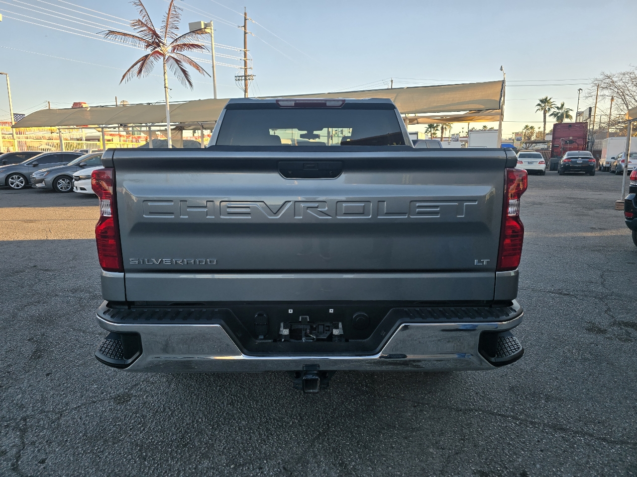 Chevrolet Silverado 1500 LTD 4WD Crew Cab 147" LT w/1LT 2022