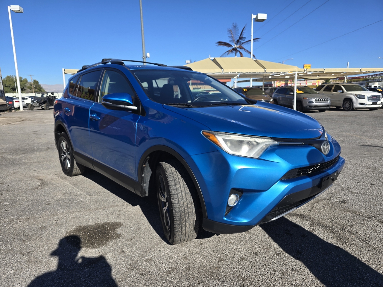Toyota RAV4 XLE AWD (Natl) 2017
