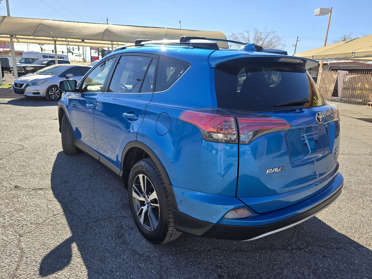 Toyota RAV4 XLE AWD (Natl) 2017