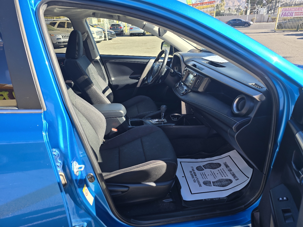 Toyota RAV4 XLE AWD (Natl) 2017