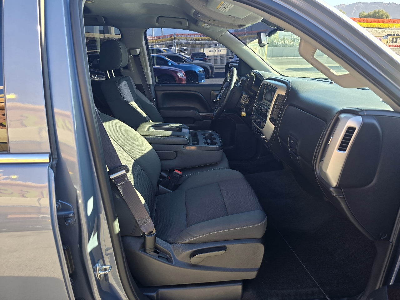 GMC Sierra 1500 4WD Double Cab 143.5" SLE 2015