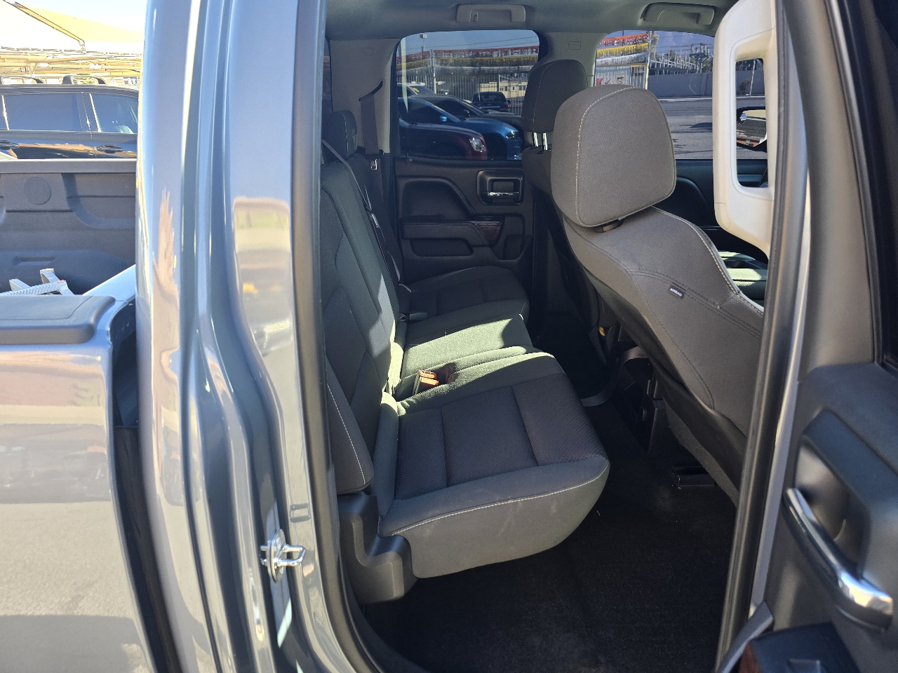 GMC Sierra 1500 4WD Double Cab 143.5" SLE 2015