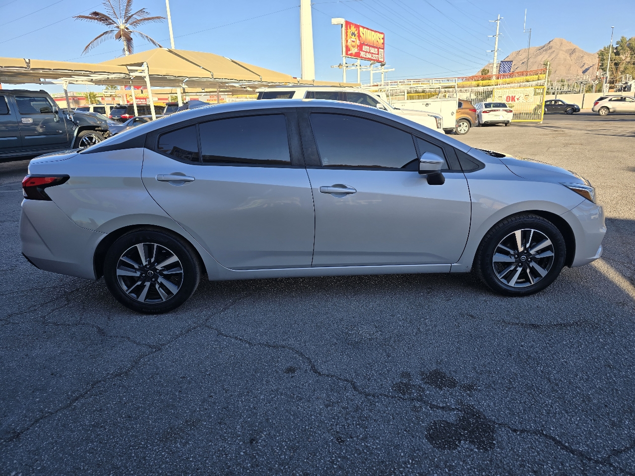 Nissan Versa SV CVT 2021