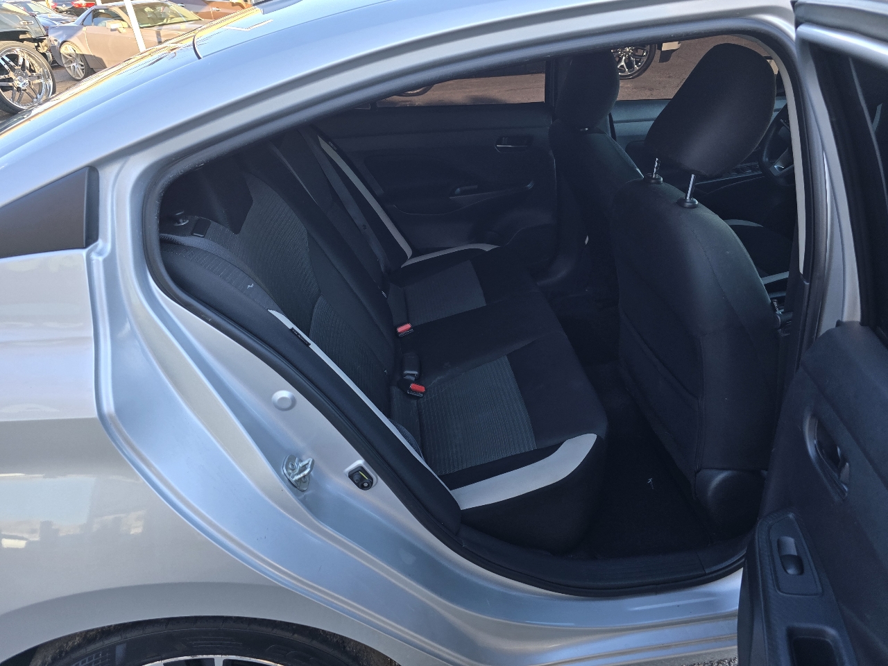 Nissan Versa SV CVT 2021