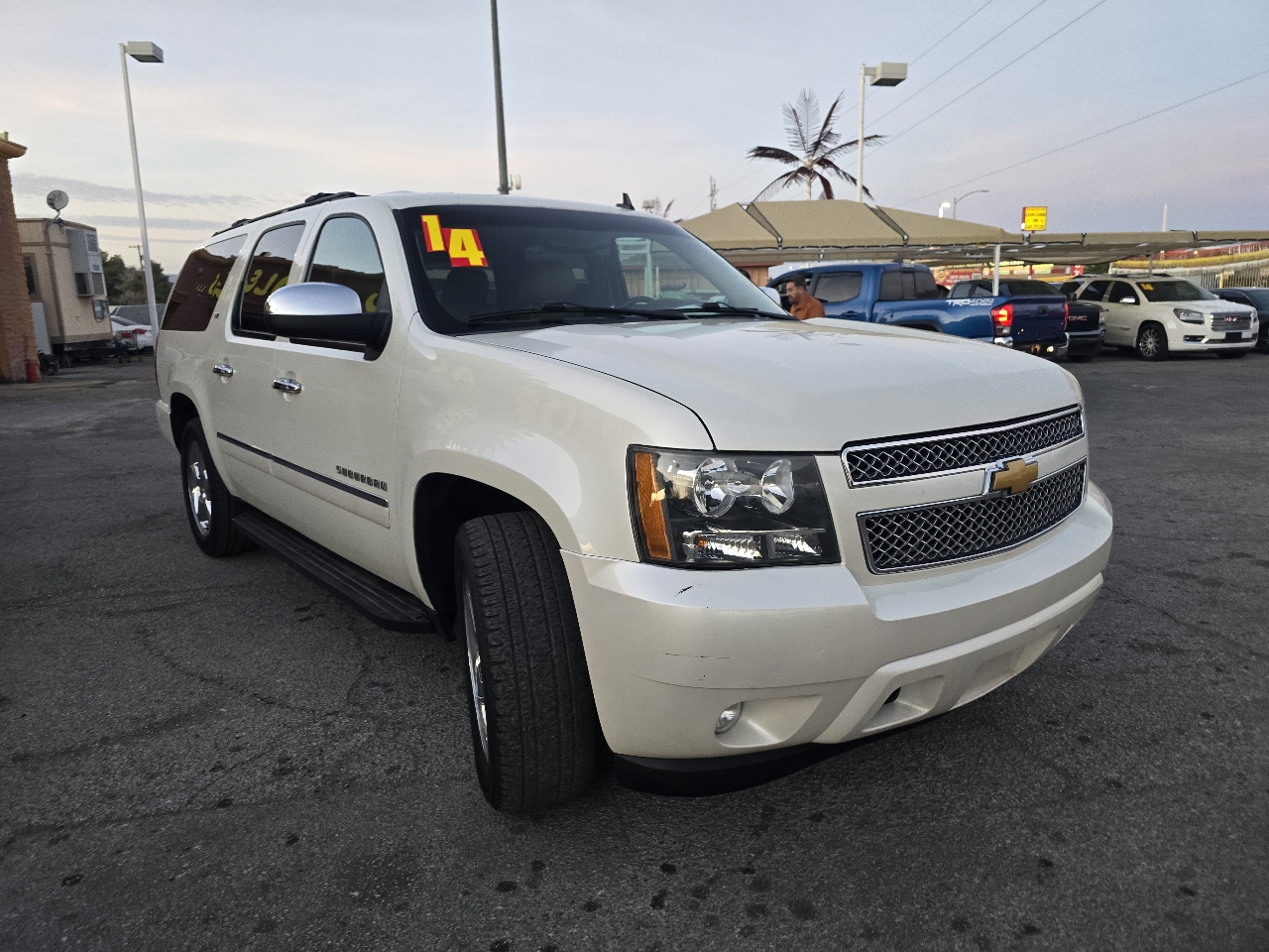 Chevrolet Suburban 2WD 4dr LTZ 2014