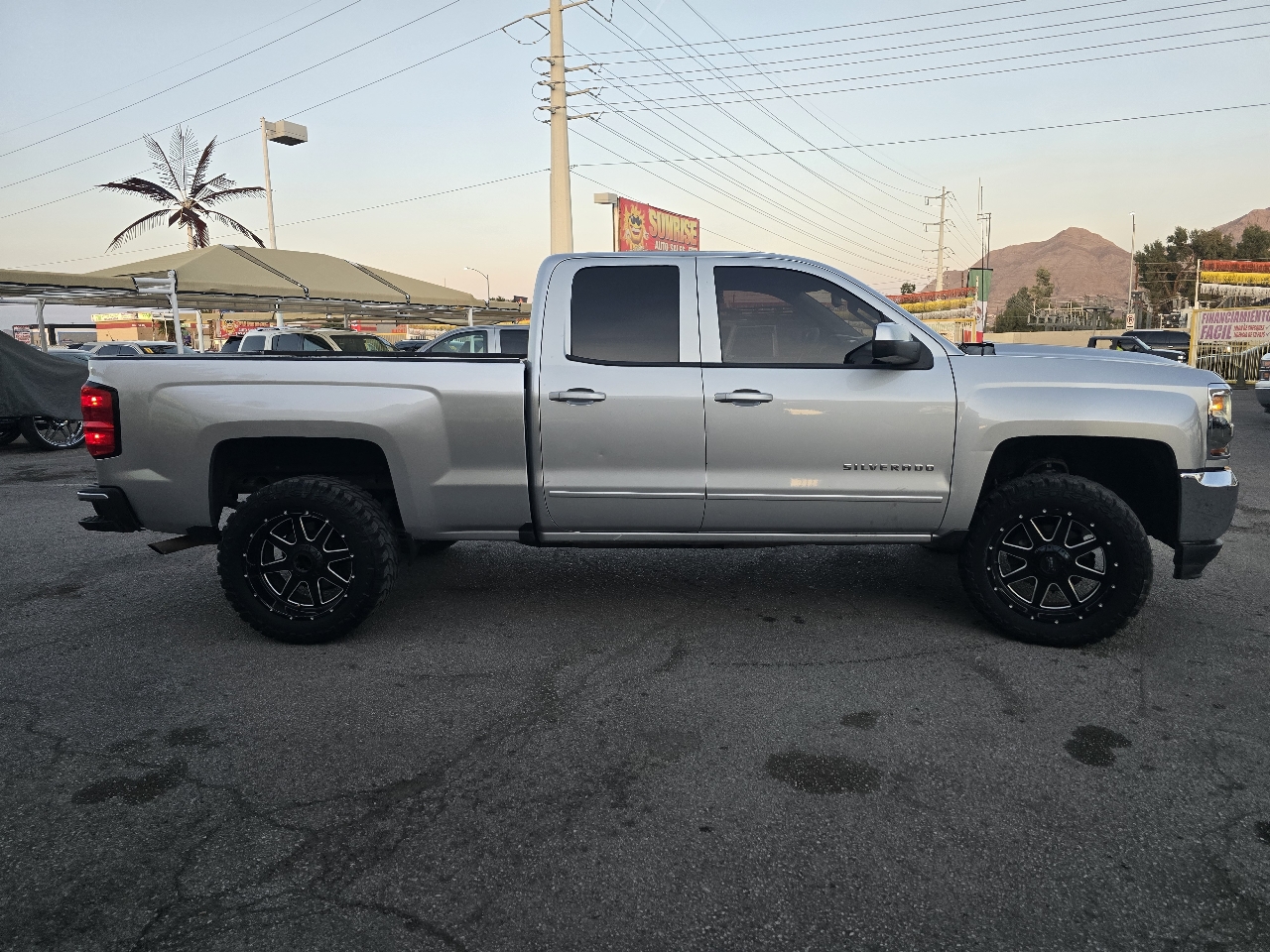 Chevrolet Silverado 1500 4WD Double Cab 143.5" LT w/1LT 2018