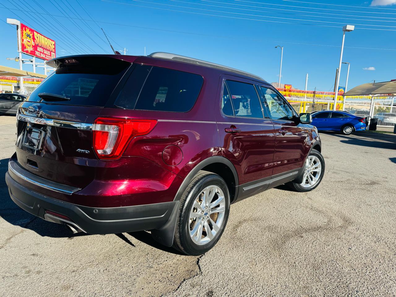 Ford Explorer XLT 4WD 2018