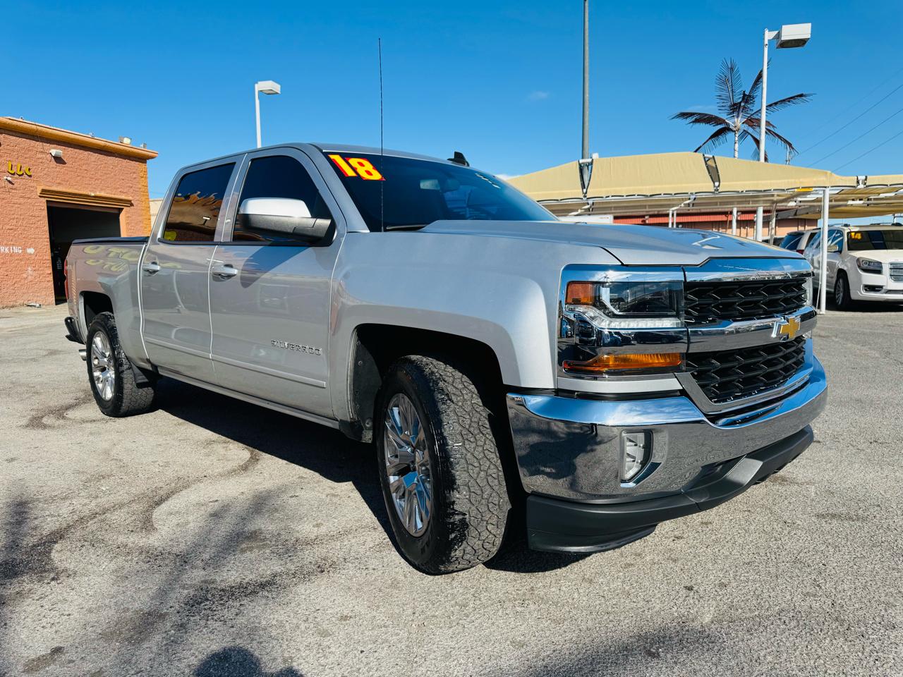 Chevrolet Silverado 1500 2WD Crew Cab 143.5" LT w/1LT 2018