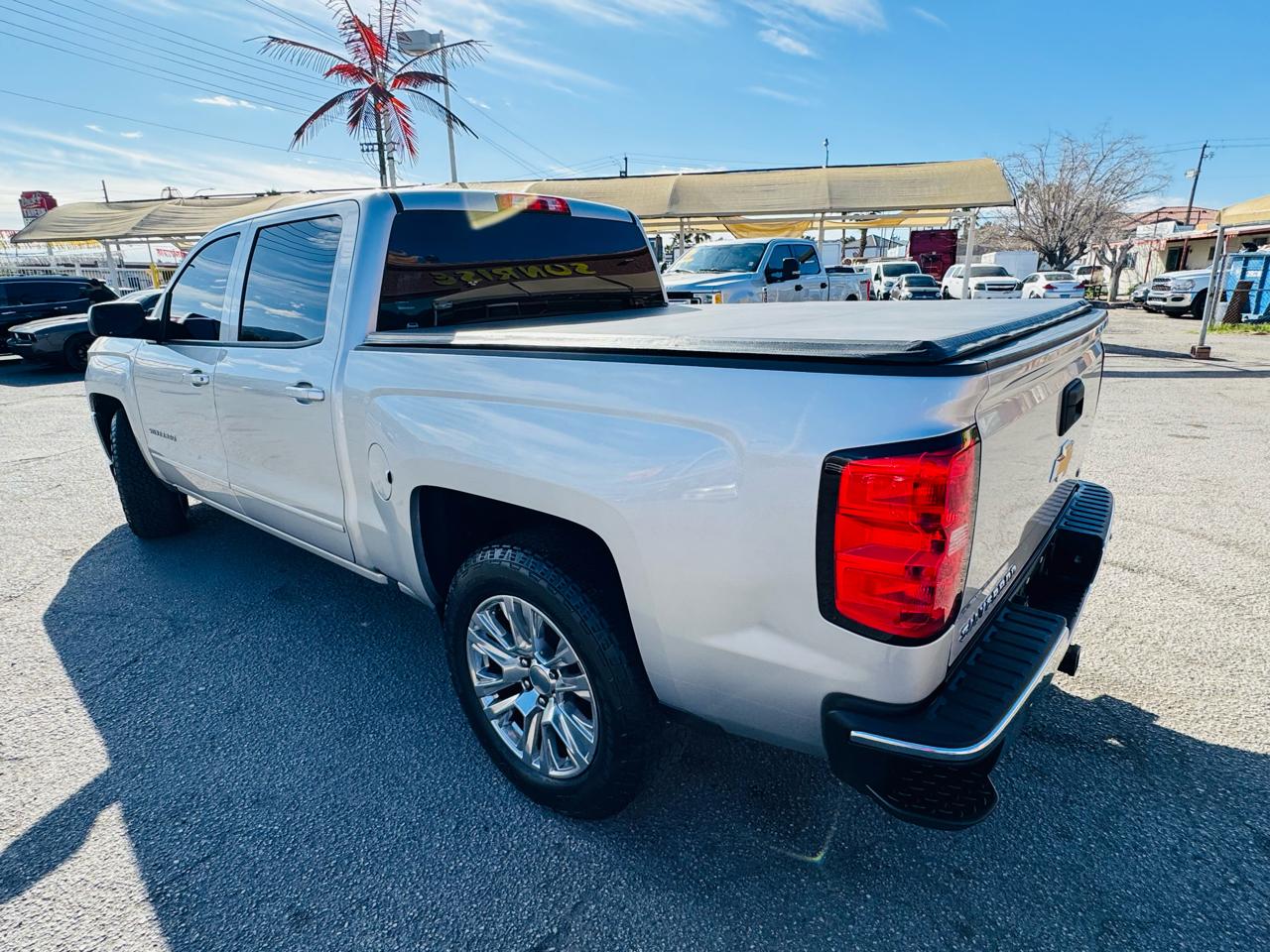Chevrolet Silverado 1500 2WD Crew Cab 143.5" LT w/1LT 2018