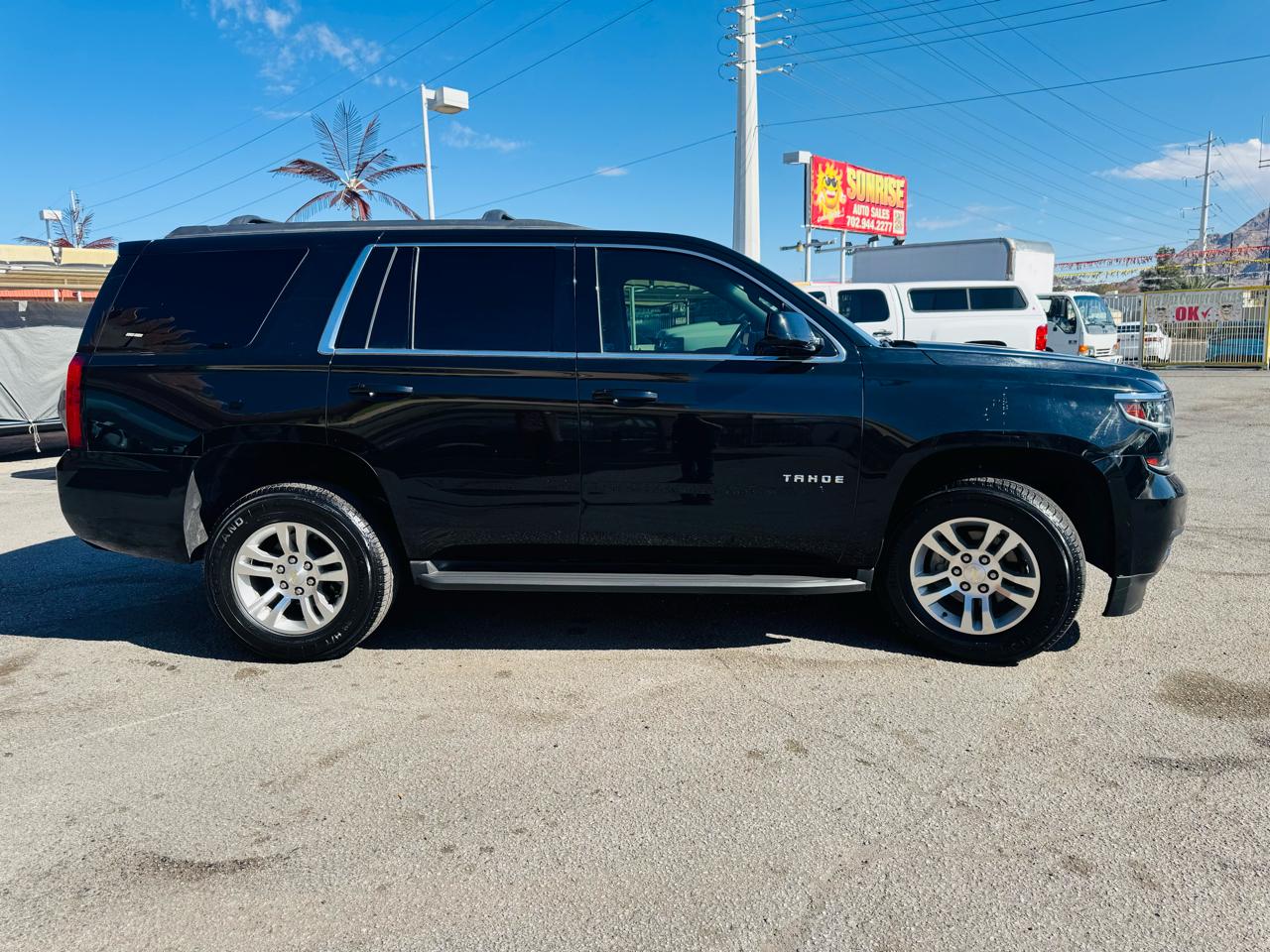Chevrolet Tahoe 4WD 4dr LT 2017