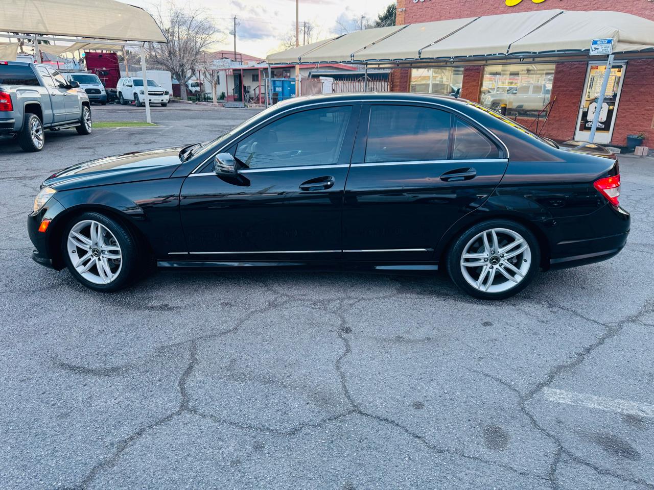 Mercedes-Benz C-Class 4dr Sdn C 300 Sport RWD 2011