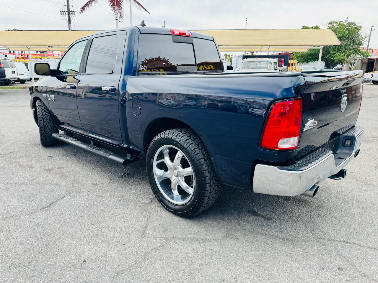 RAM 1500 2WD Crew Cab 140.5" Big Horn 2014