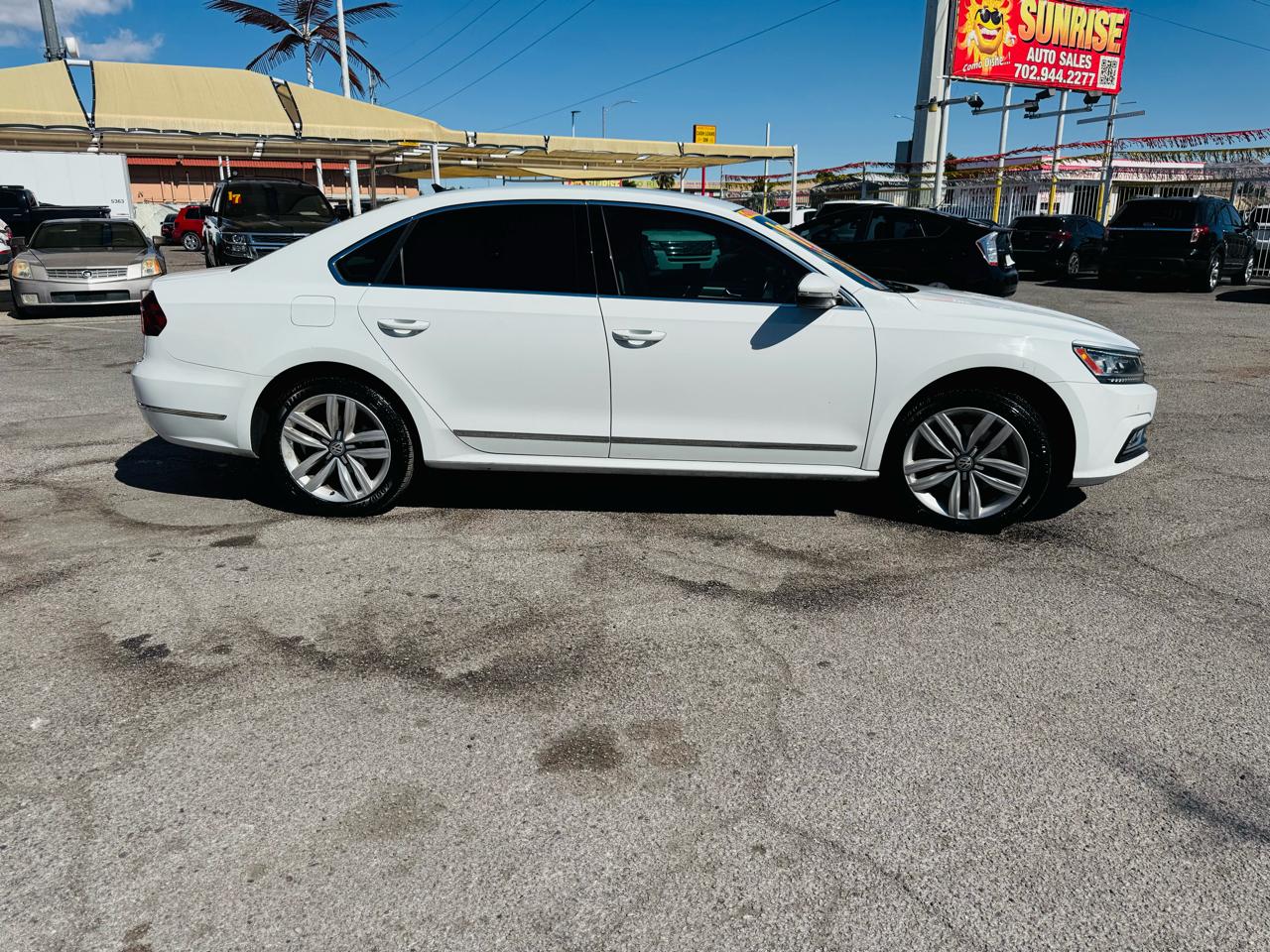 Volkswagen Passat 1.8T SE w/Technology Auto 2017