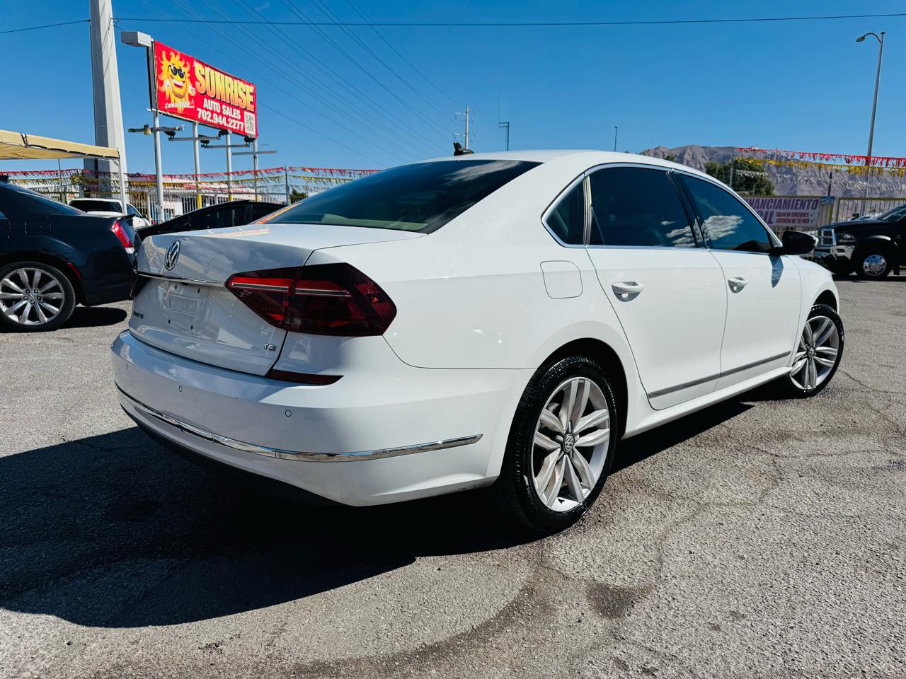 Volkswagen Passat 1.8T SE w/Technology Auto 2017