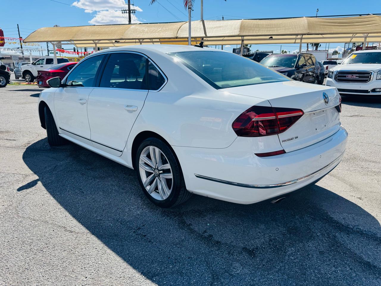 Volkswagen Passat 1.8T SE w/Technology Auto 2017