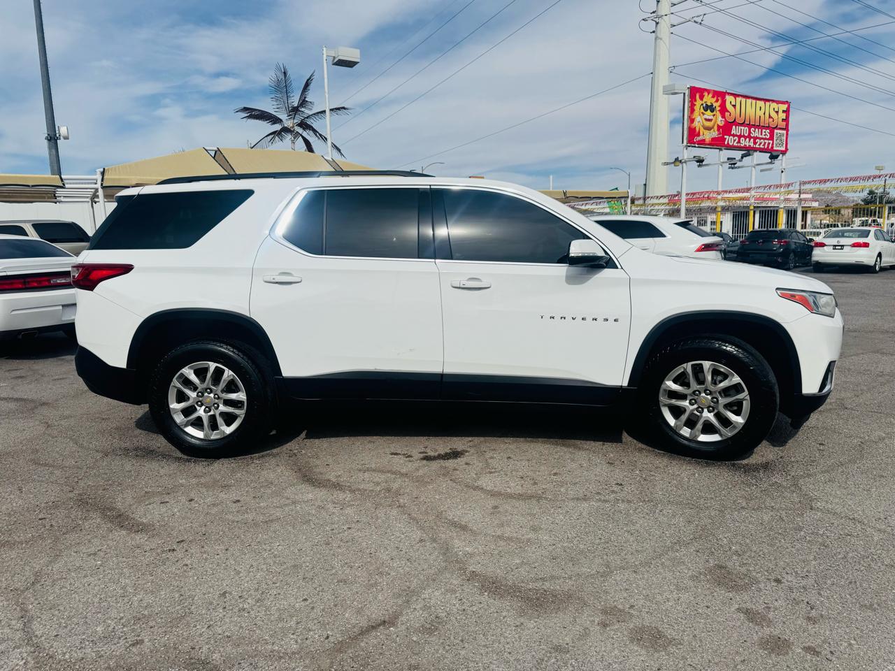 Chevrolet Traverse FWD 4dr LT Cloth w/1LT 2019