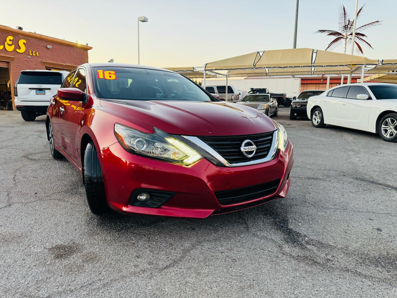 Nissan Altima 4dr Sdn I4 2.5 SR 2016