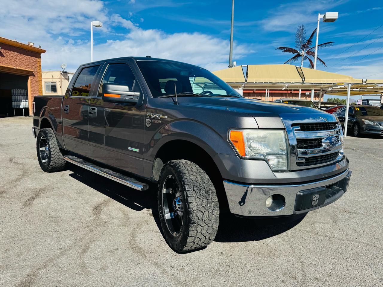 Ford F-150 2WD Reg Cab 122.5" XLT 2014