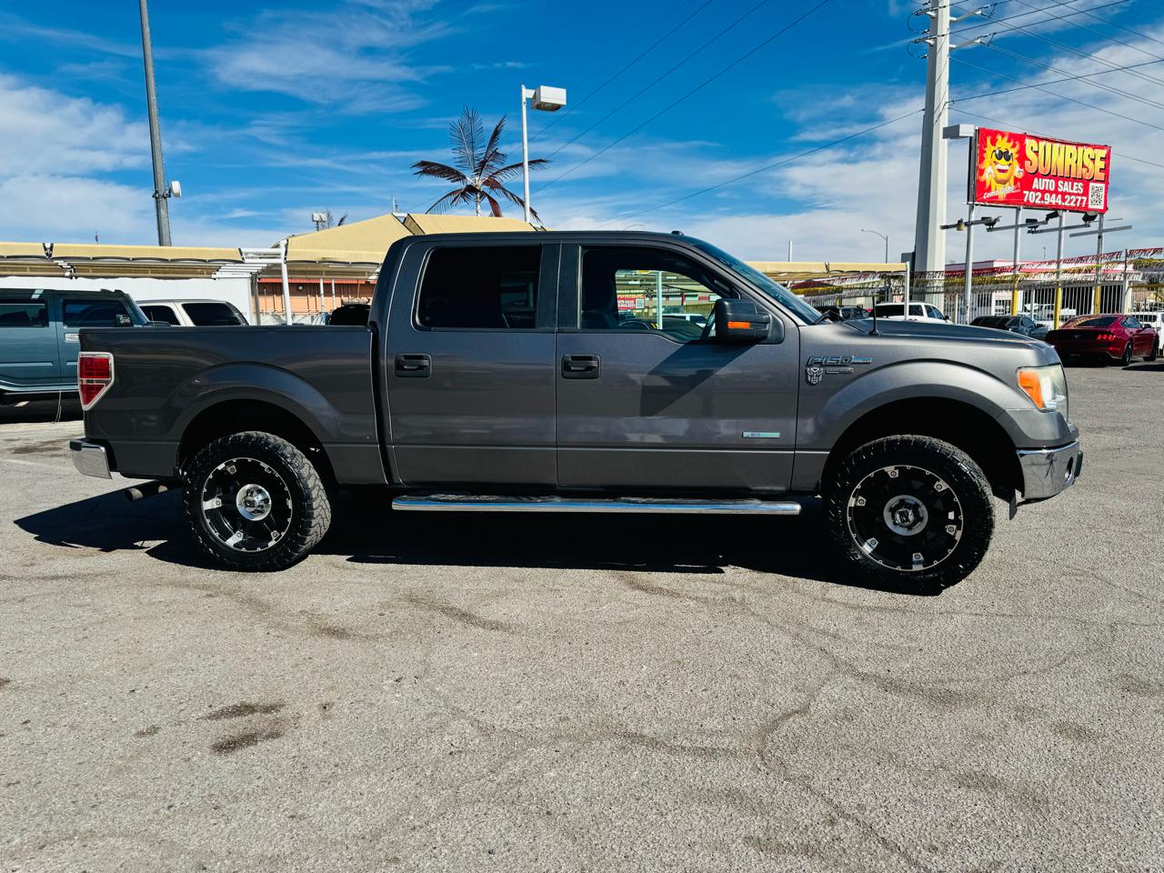 Ford F-150 2WD Reg Cab 122.5" XLT 2014