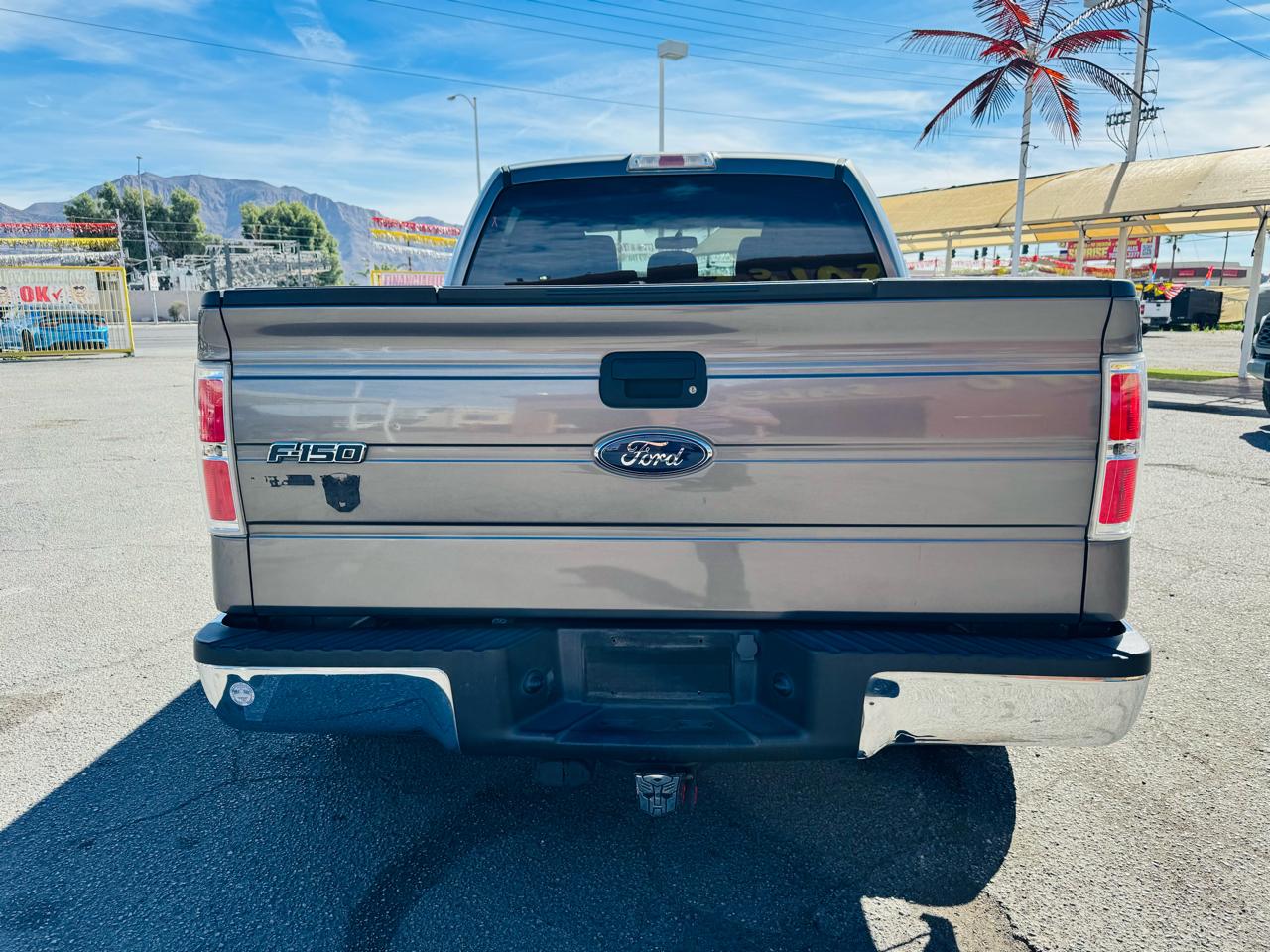 Ford F-150 2WD Reg Cab 122.5" XLT 2014