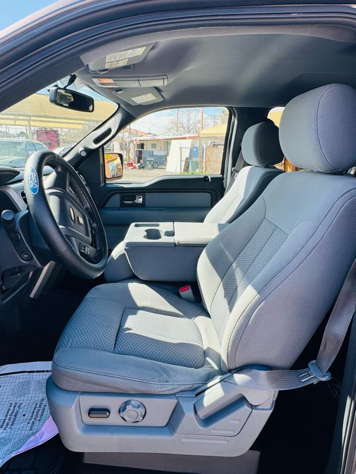 Ford F-150 2WD Reg Cab 122.5" XLT 2014