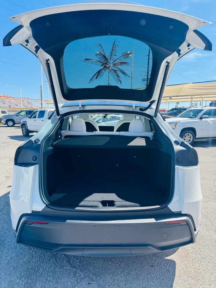 Tesla Model Y Premium RWD 2026