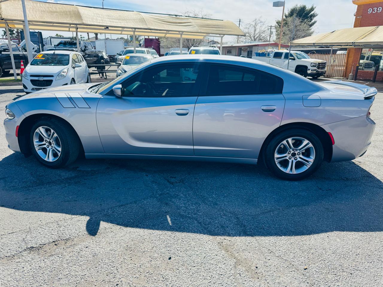 Dodge Charger 4dr Sdn SE RWD 2015