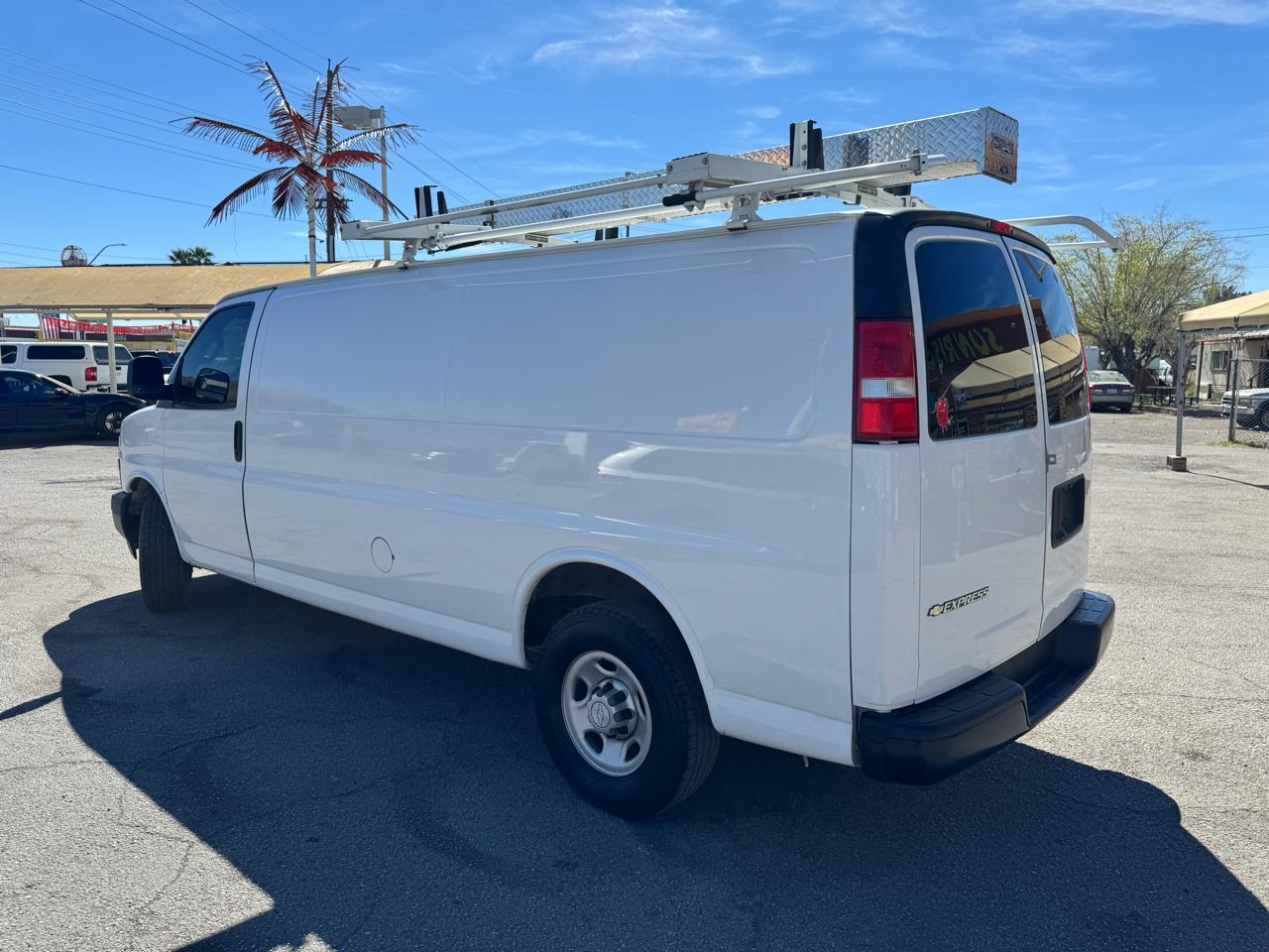 Chevrolet Express Cargo Van RWD 2500 155" 2019