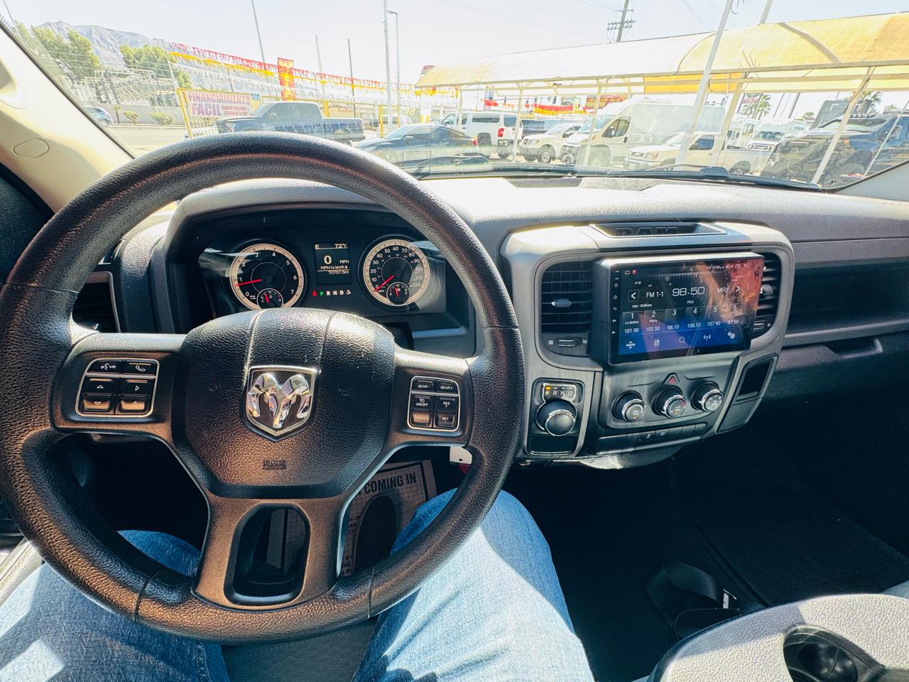 RAM 1500 Express 4x2 Quad Cab 6'4" Box 2017