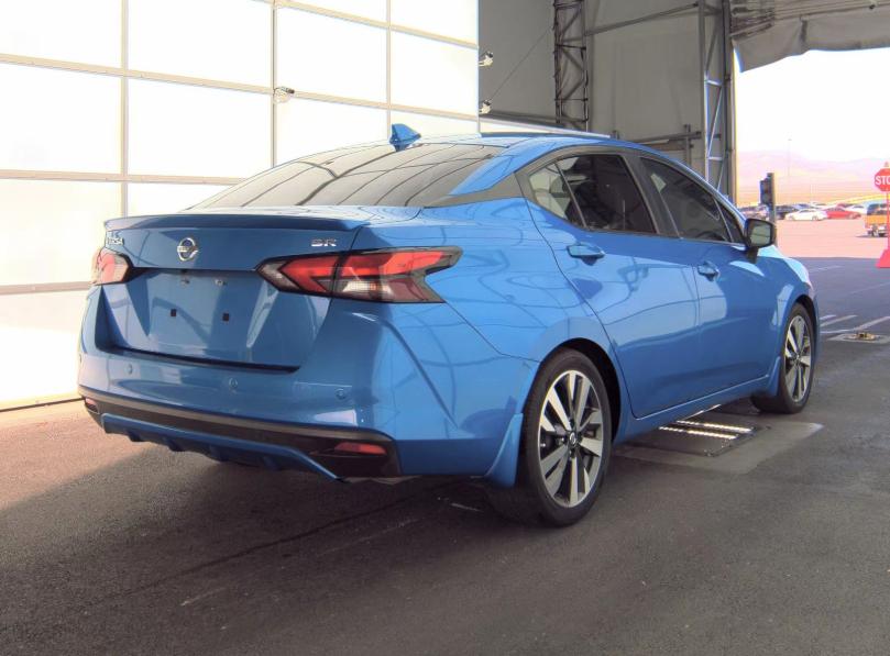 Nissan Versa SR CVT 2020