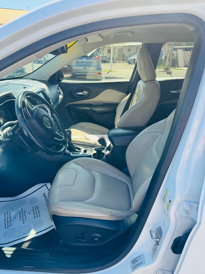 Jeep Cherokee FWD 4dr Limited 2016