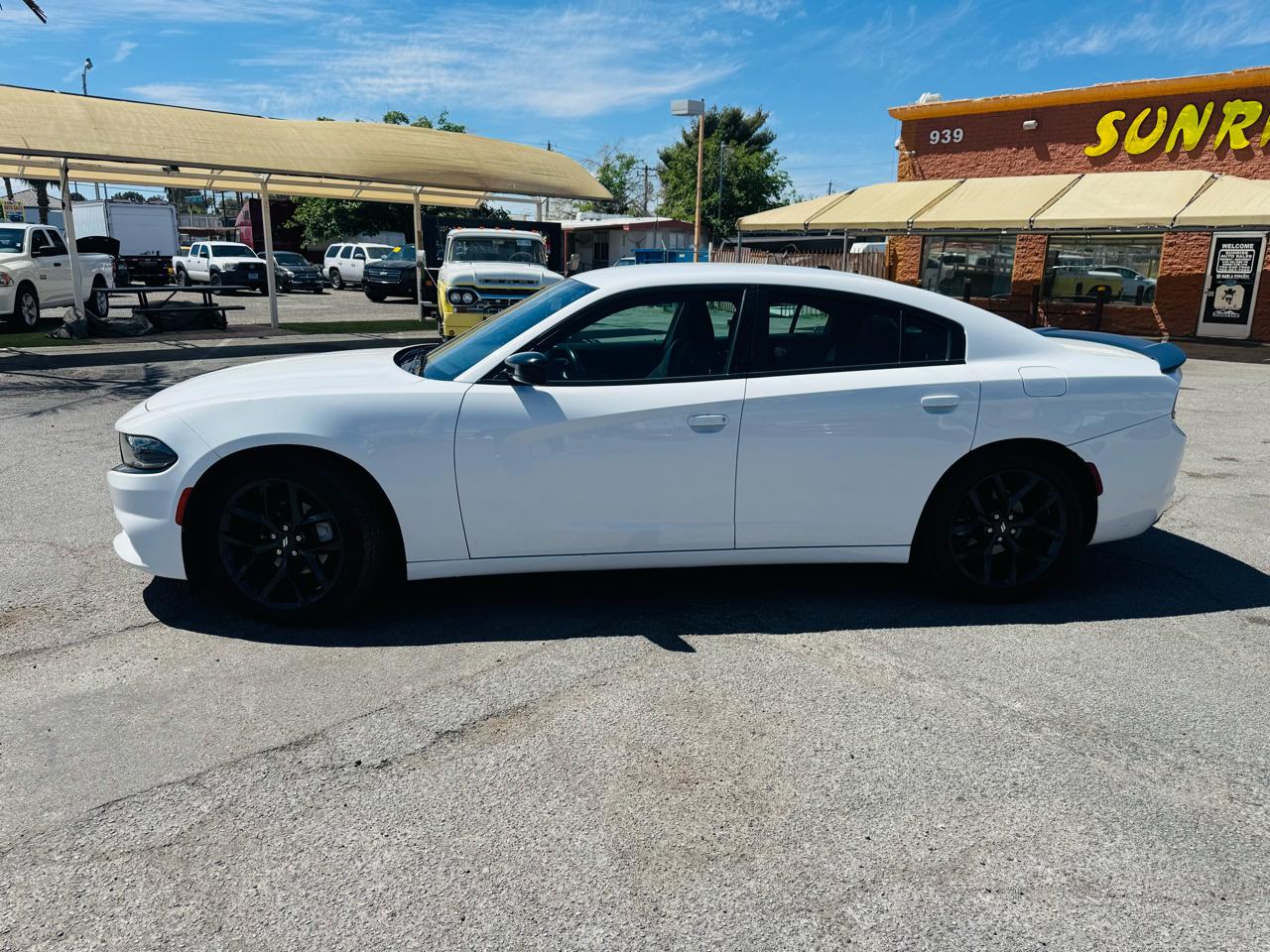 Dodge Charger SXT RWD 2021