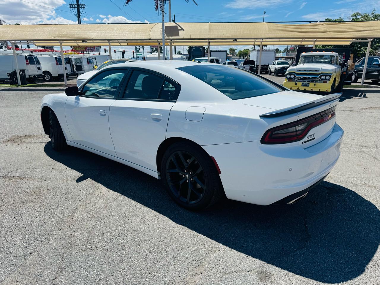 Dodge Charger SXT RWD 2021