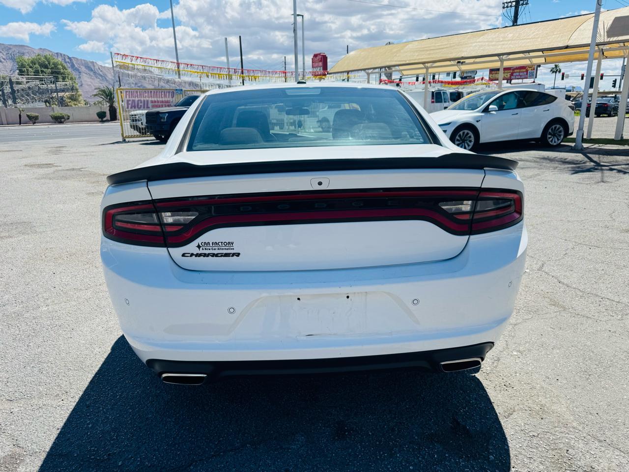 Dodge Charger SXT RWD 2021