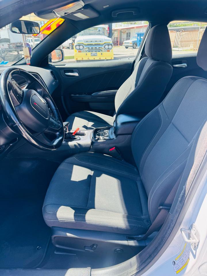 Dodge Charger SXT RWD 2021