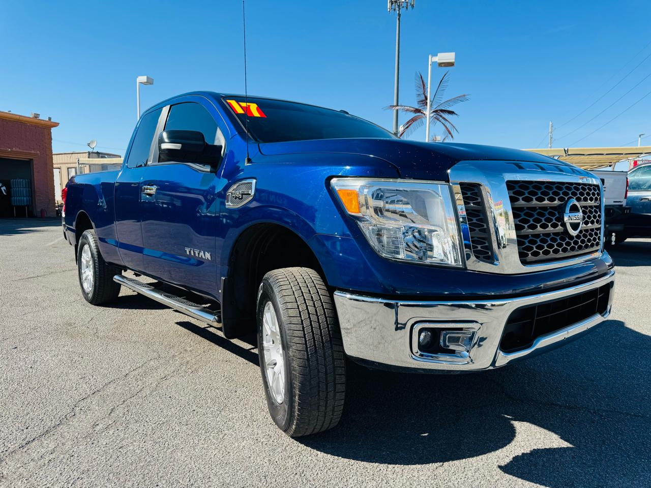 Nissan Titan 4x2 King Cab SV 2017