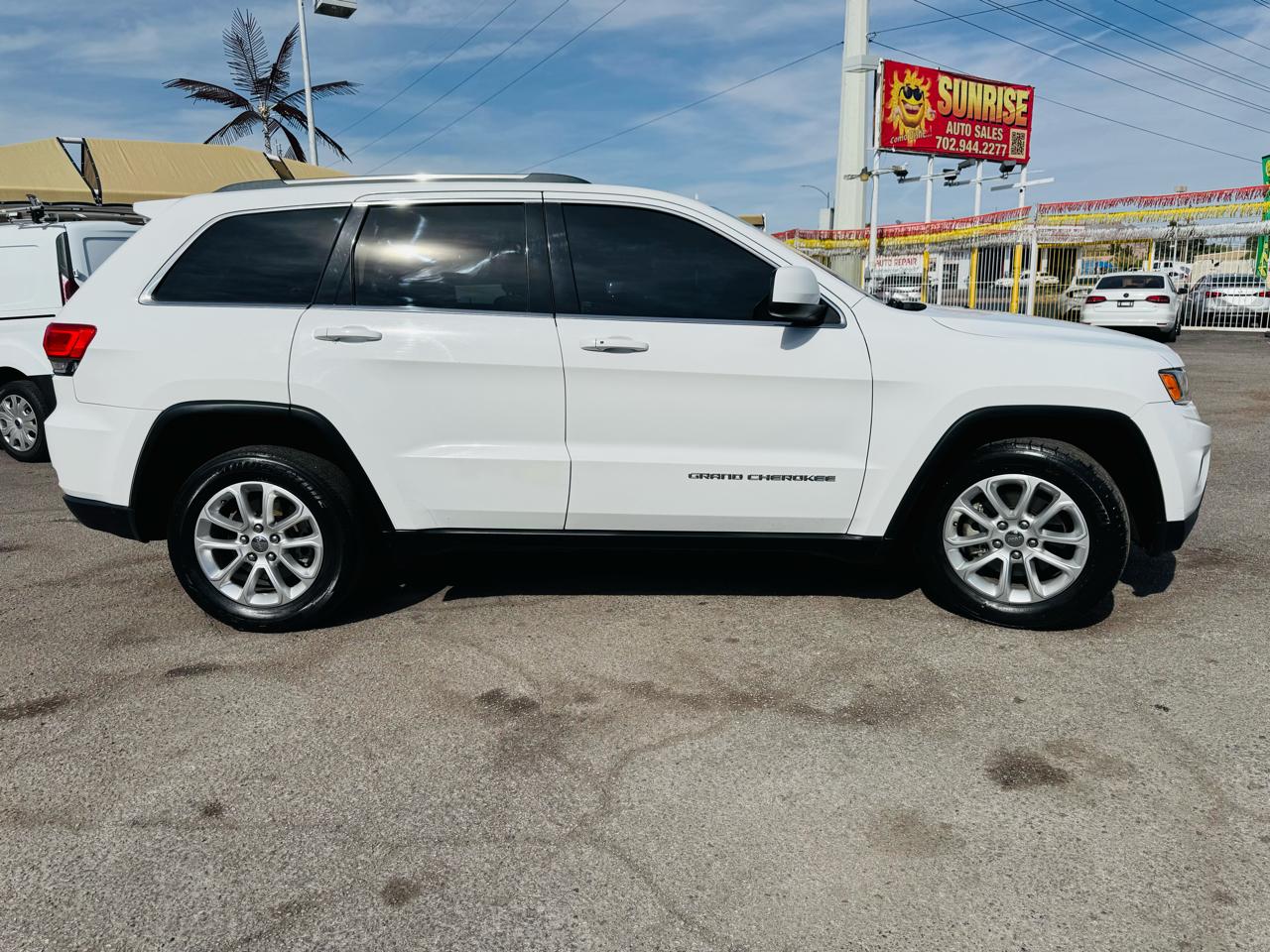 Jeep Grand Cherokee RWD 4dr Laredo 2015