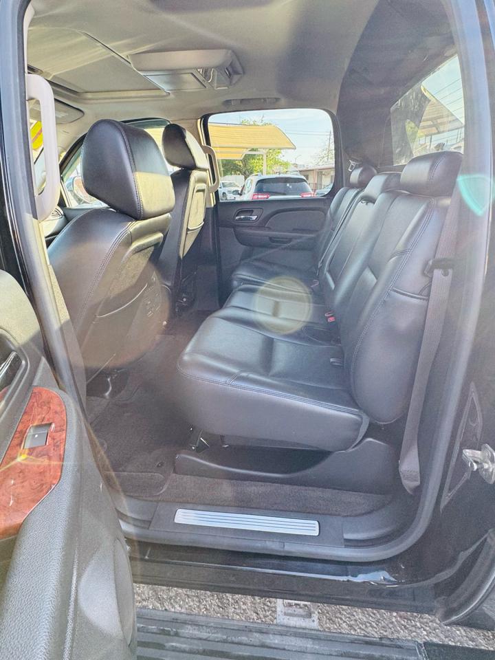 Chevrolet Avalanche 4WD Crew Cab 130" LTZ 2009