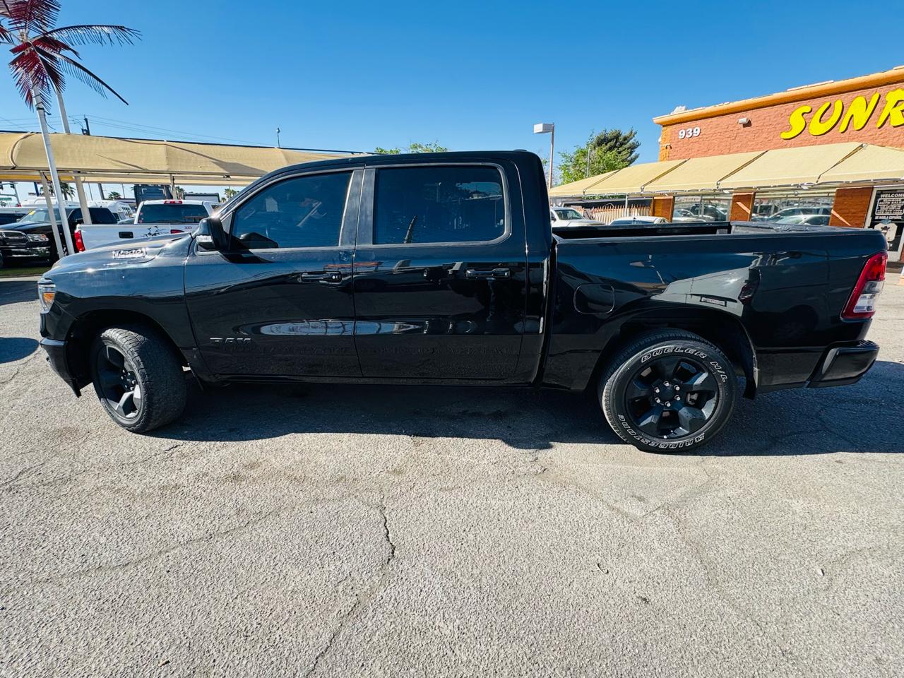 RAM 1500 Big Horn/Lone Star 4x4 Crew Cab 5'7" Box 2019