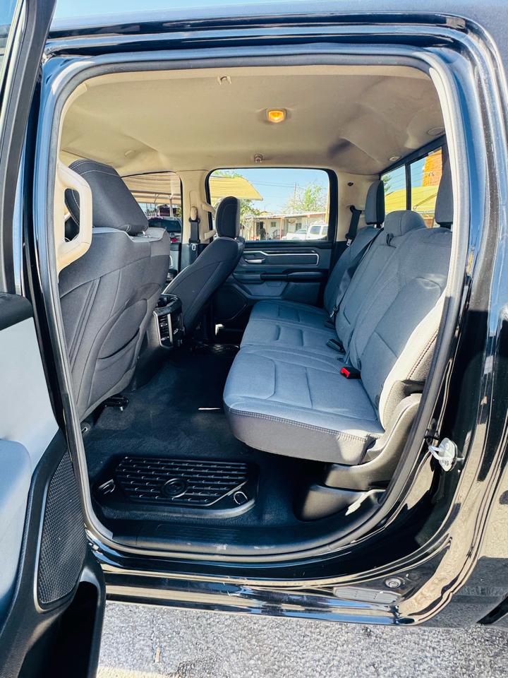RAM 1500 Big Horn/Lone Star 4x4 Crew Cab 5'7" Box 2019
