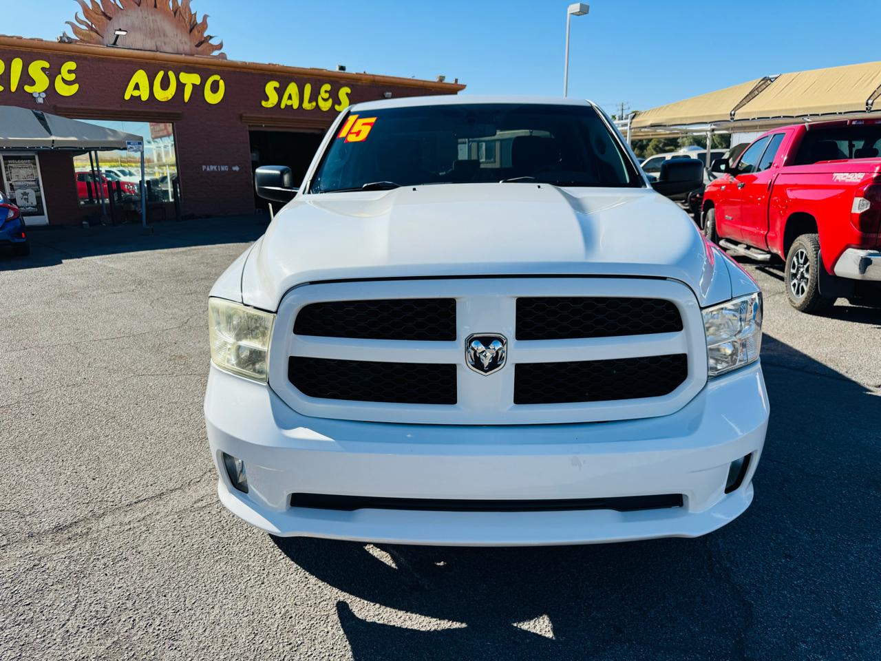 RAM 1500 2WD Quad Cab 140.5" Express 2015