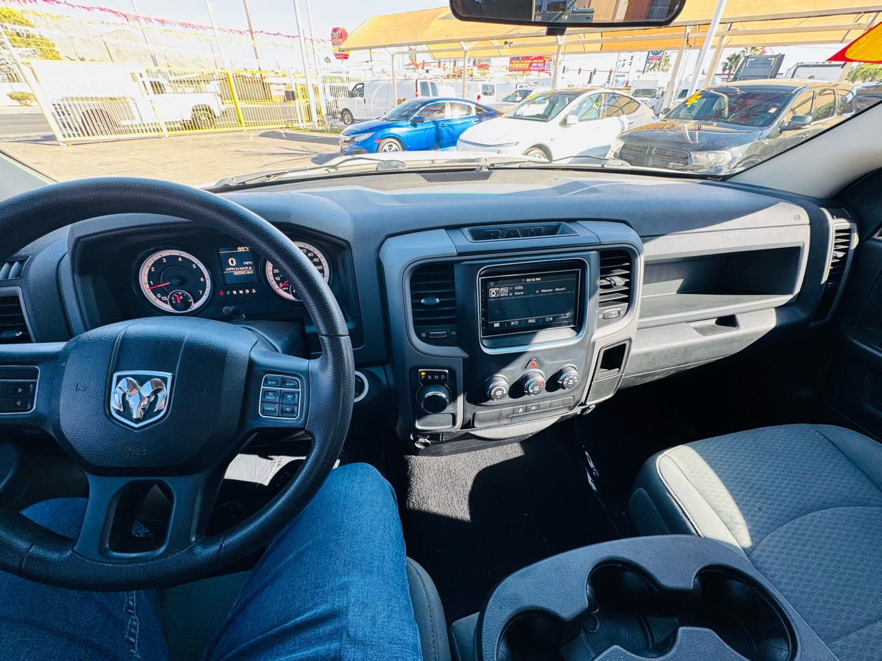 RAM 1500 2WD Quad Cab 140.5" Express 2015