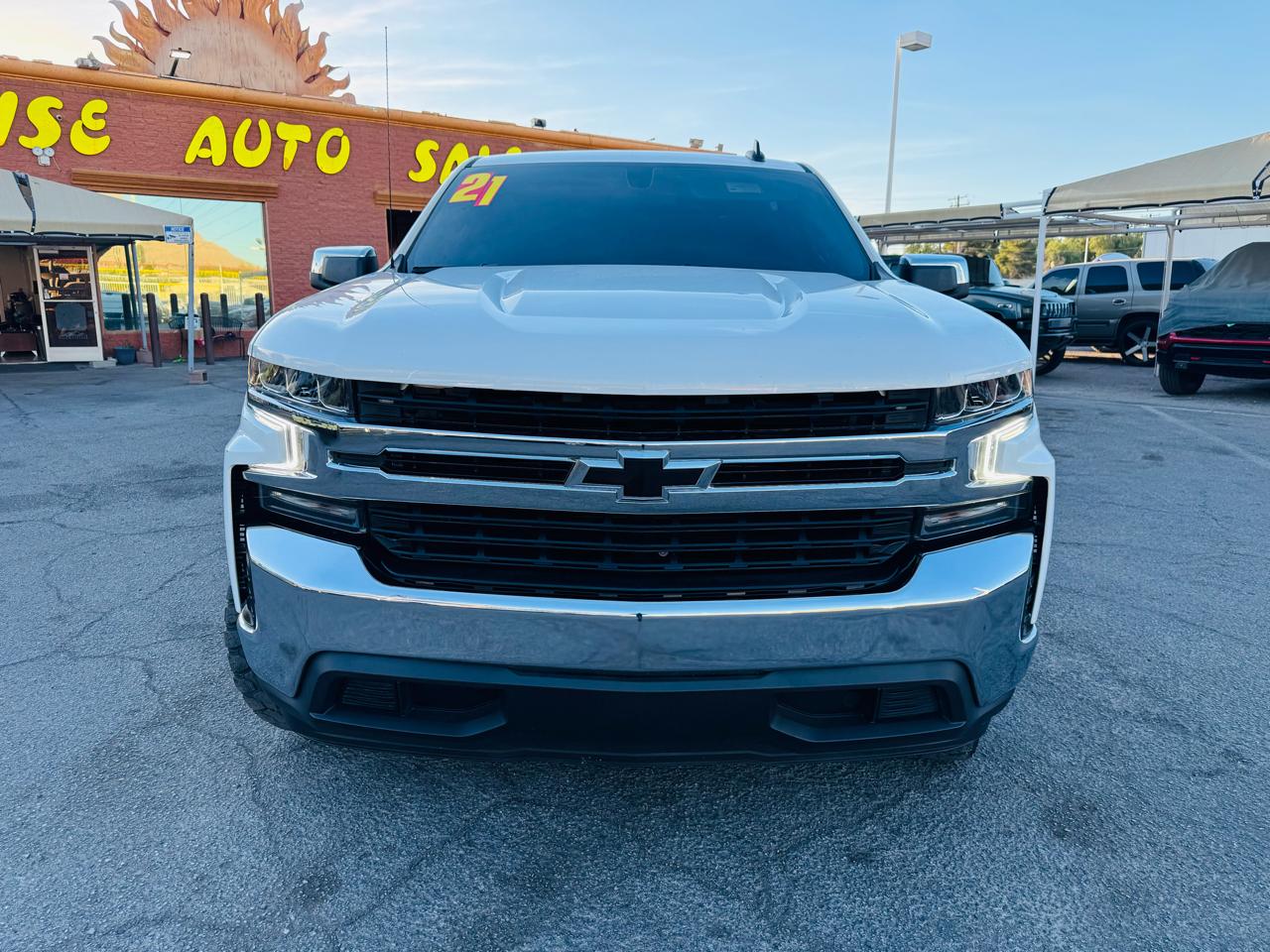 Chevrolet Silverado 1500 2WD Crew Cab 147" LT 2021
