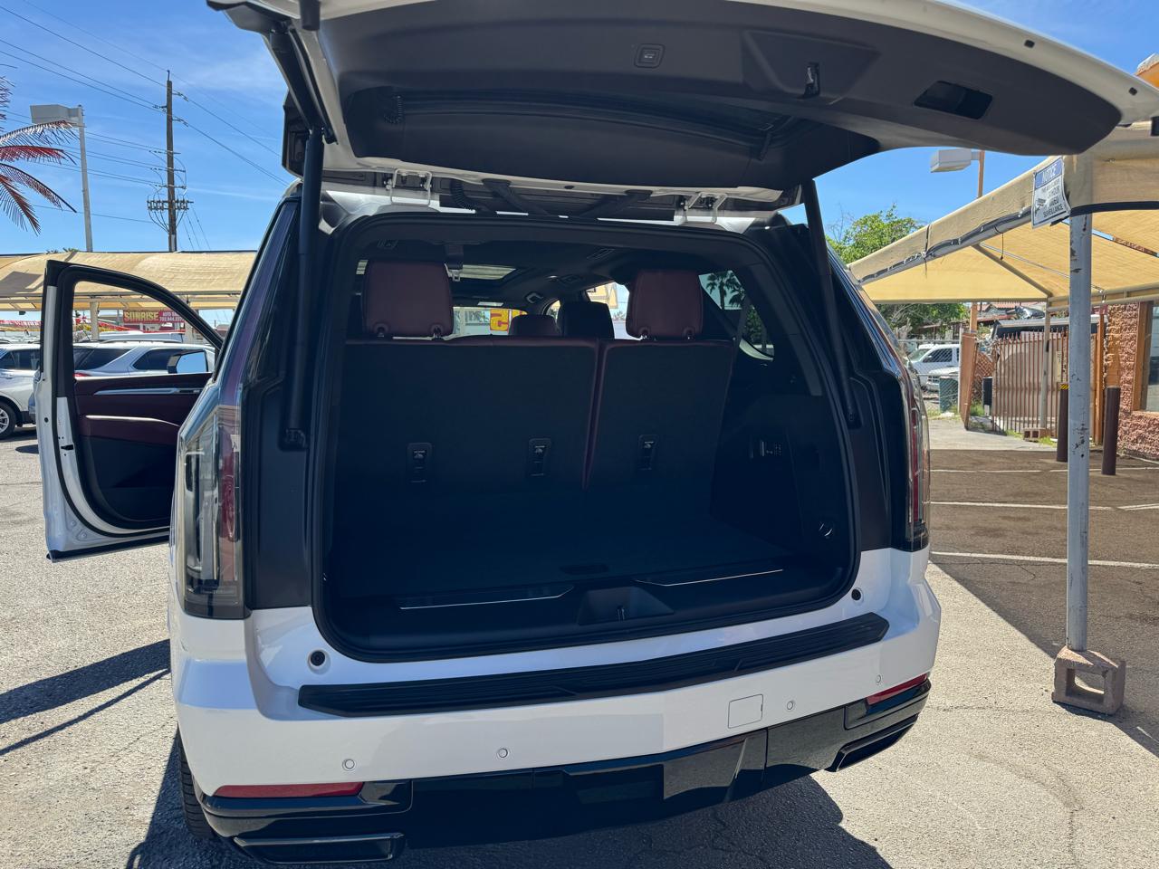 Cadillac Escalade 4WD 4dr Sport 2025