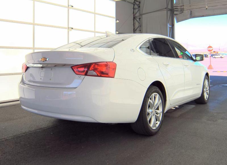 Chevrolet Impala 4dr Sdn LT w/1LT 2018