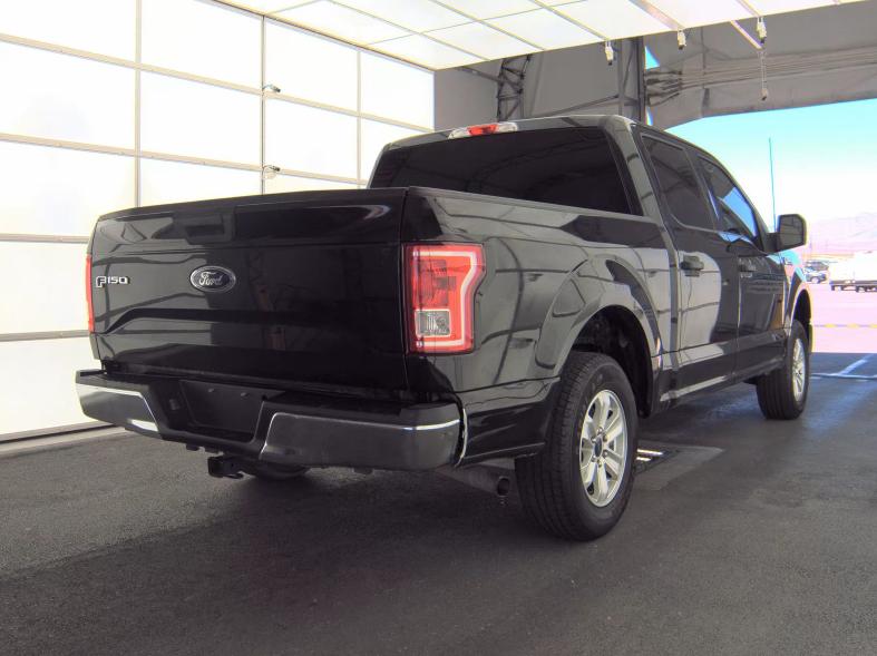 Ford F-150 XLT 2WD SuperCrew 5.5' Box 2017