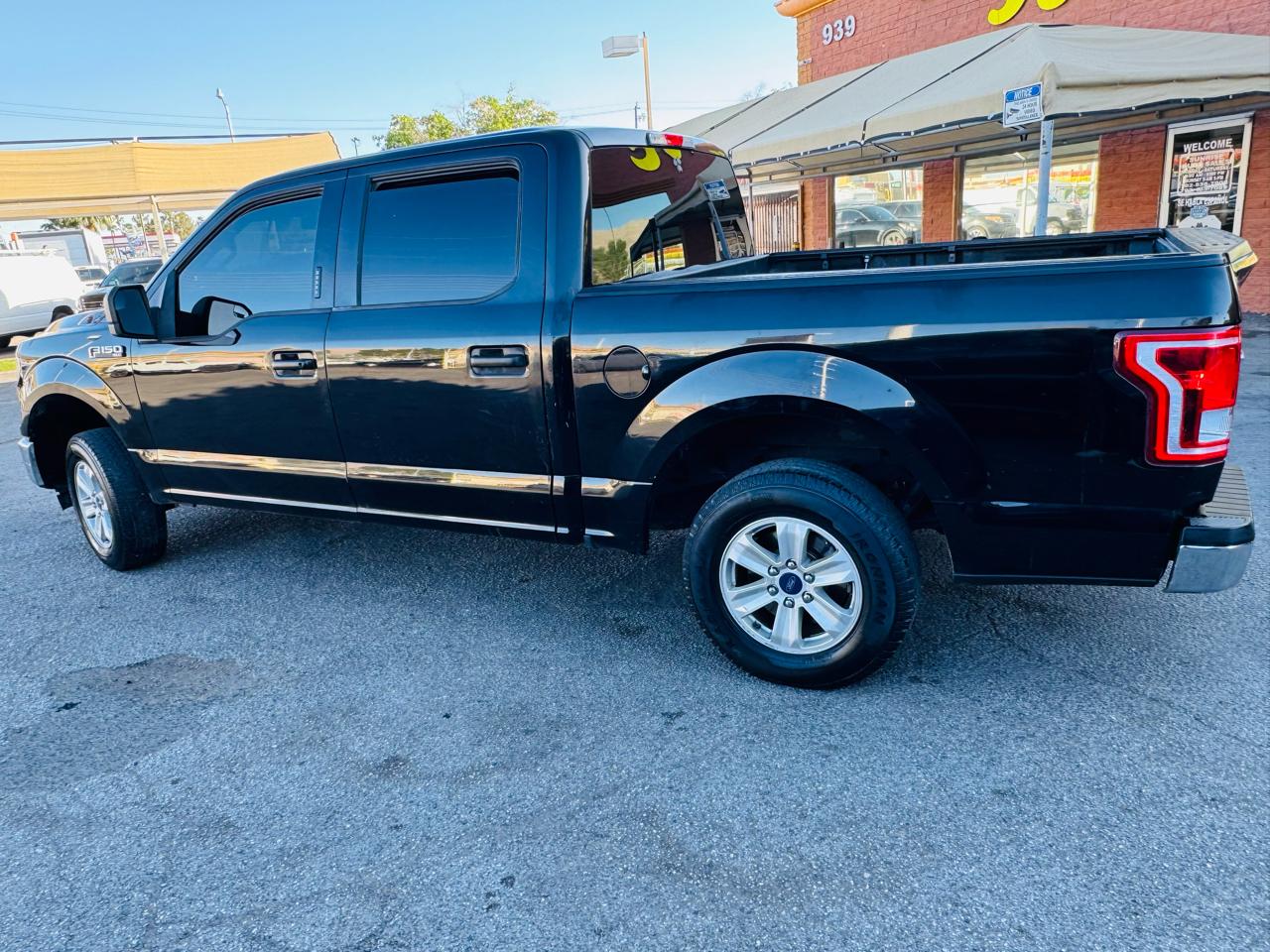 Ford F-150 XLT 2WD SuperCrew 5.5' Box 2017